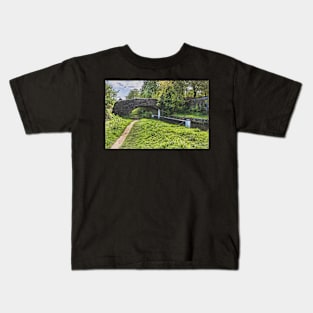 Shipton on Cherwell Canal Bridge Kids T-Shirt